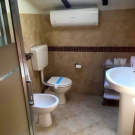 فندق مبيت وإفطار Accasa 4*